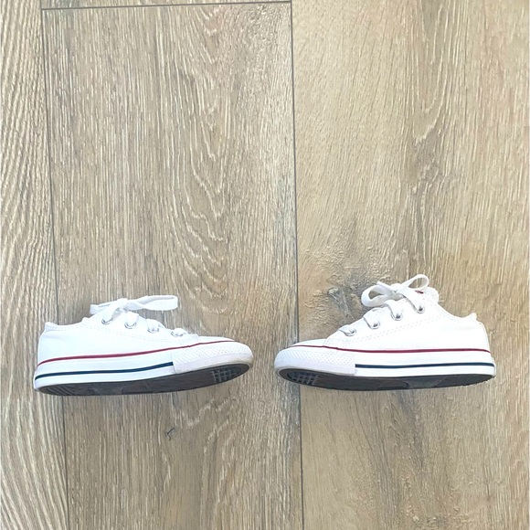 Converse All Star Low Top - Size 8C - Picture 10 of 13